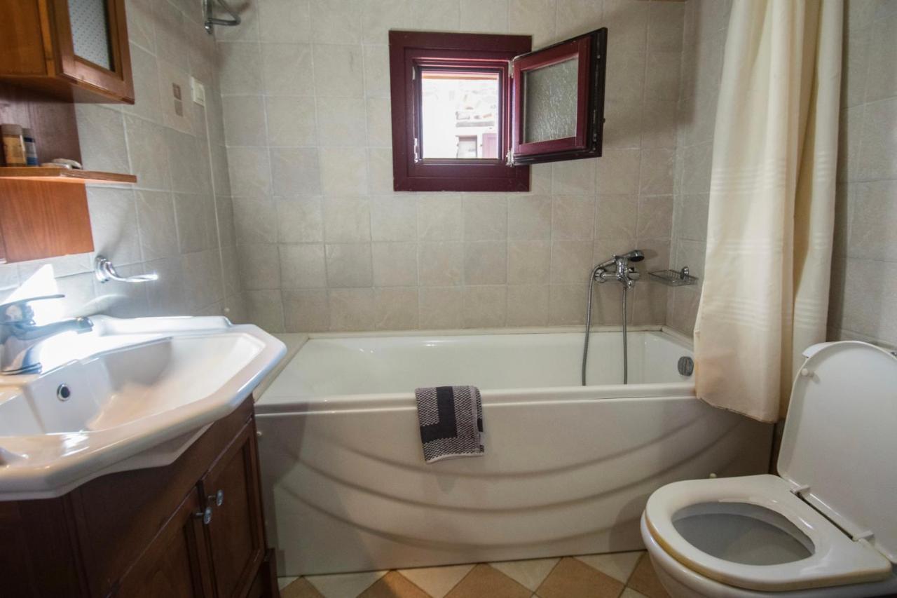 Archontiko Riziko 4* Kampochora (Chios)